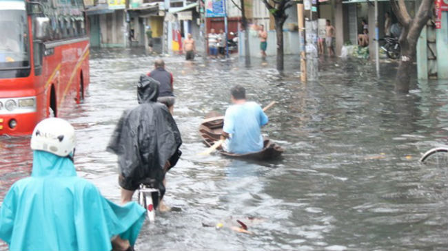 Chuyển nhà vì nước lụt ở Sài gòn