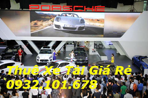 Porsche giới thiệu 8 mẫu xế sang cho khách Việt