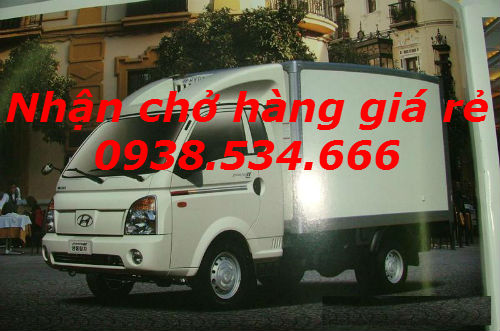 Xe tải chở hàng